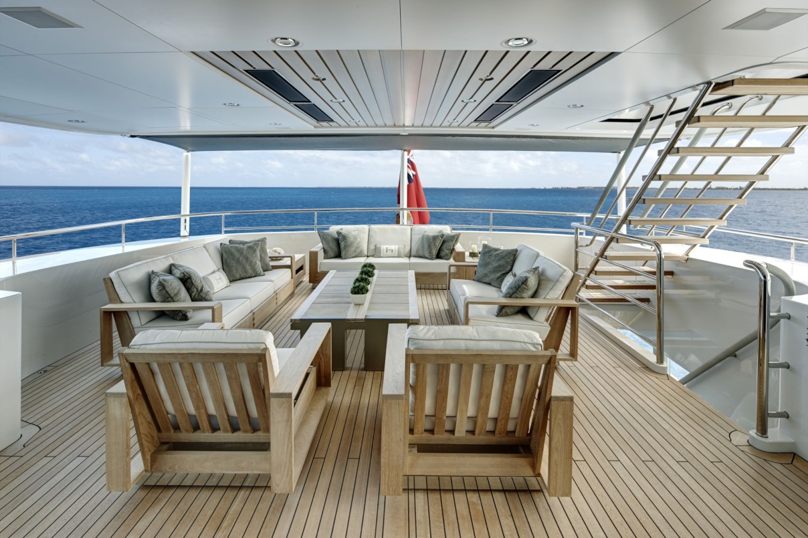 Yacht CaryAli, Alloy CHARTERWORLD Luxury Superyacht Charters